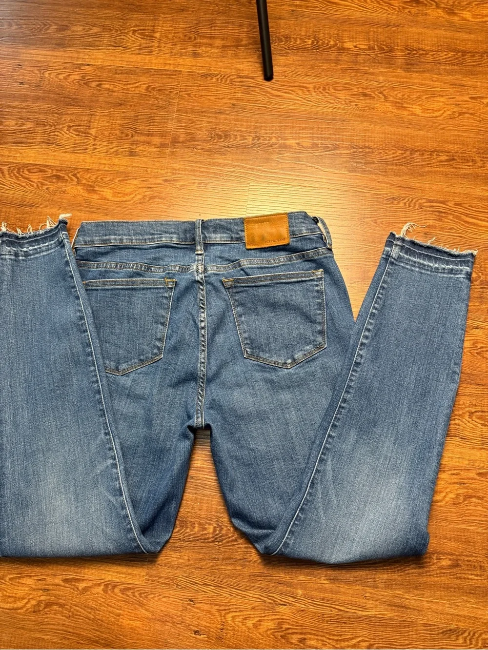 J.Crew Women’s Skinny Ankle Jeans | Raw Frayed Hem | Medium Wash | Size 29